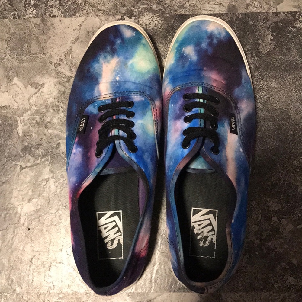 Galaxy low top Vans